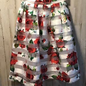 Skirt beautiful sheer rose and tulle skirt by BLVD size small